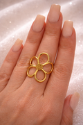 Bague, fleurs